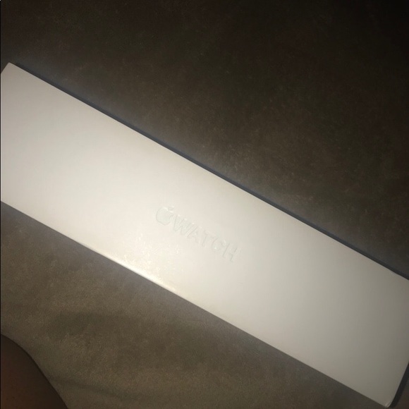 Apple Watch - Picture 3 of 3